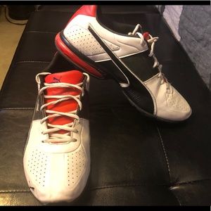 Great condition - PUMA low top sneakers